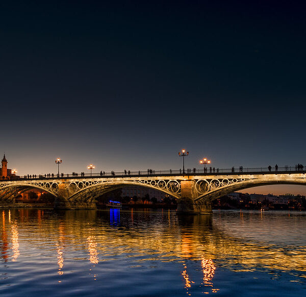 TOUR NOCTURNO SEVILLA ROMÁNTICA